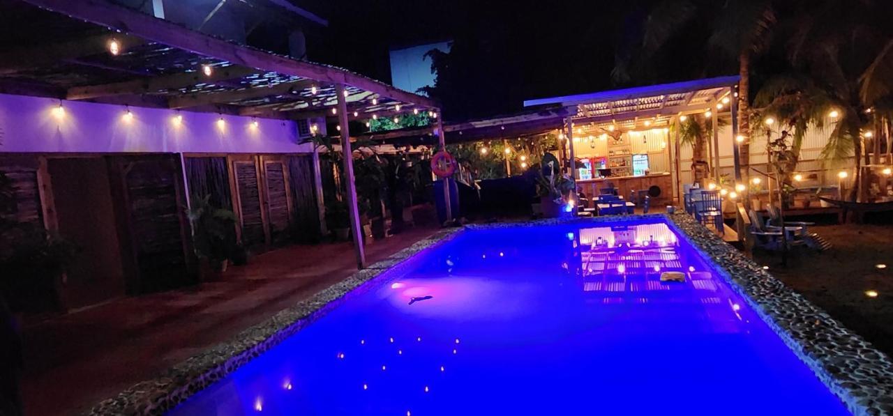 Lashings Boutique Hotel トレジャー・ビーチ エクステリア 写真